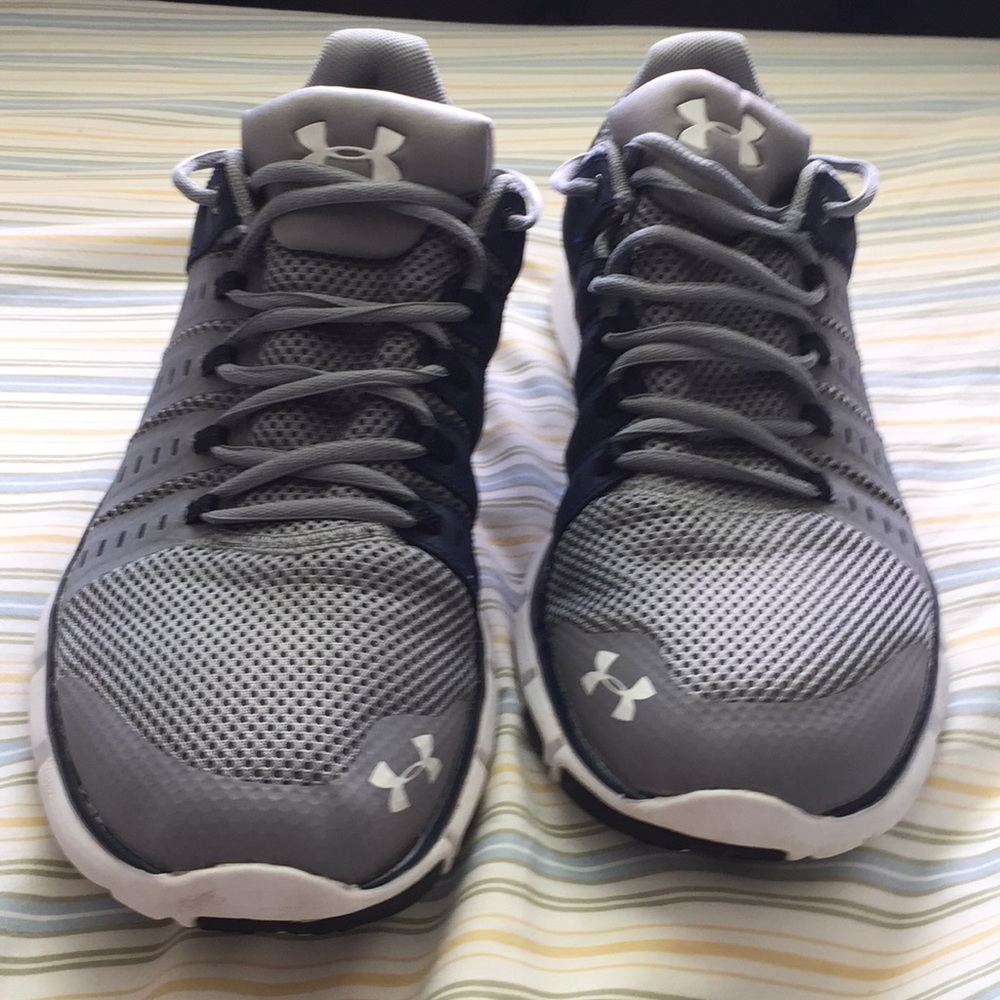 Under armor shoes size 12 grey/blue
